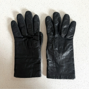 Eaton’s vintage leather driving gloves.